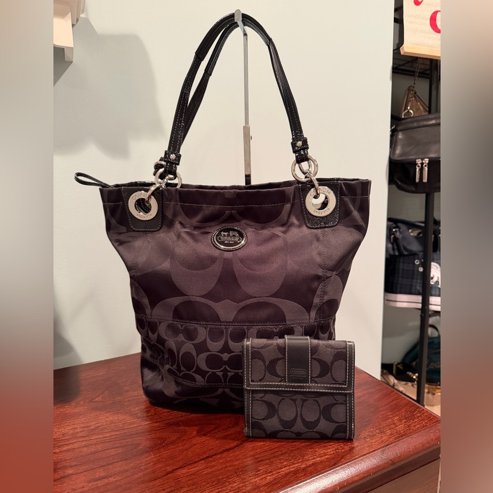Coach Alex Signature Sateen BlackTote with wallet